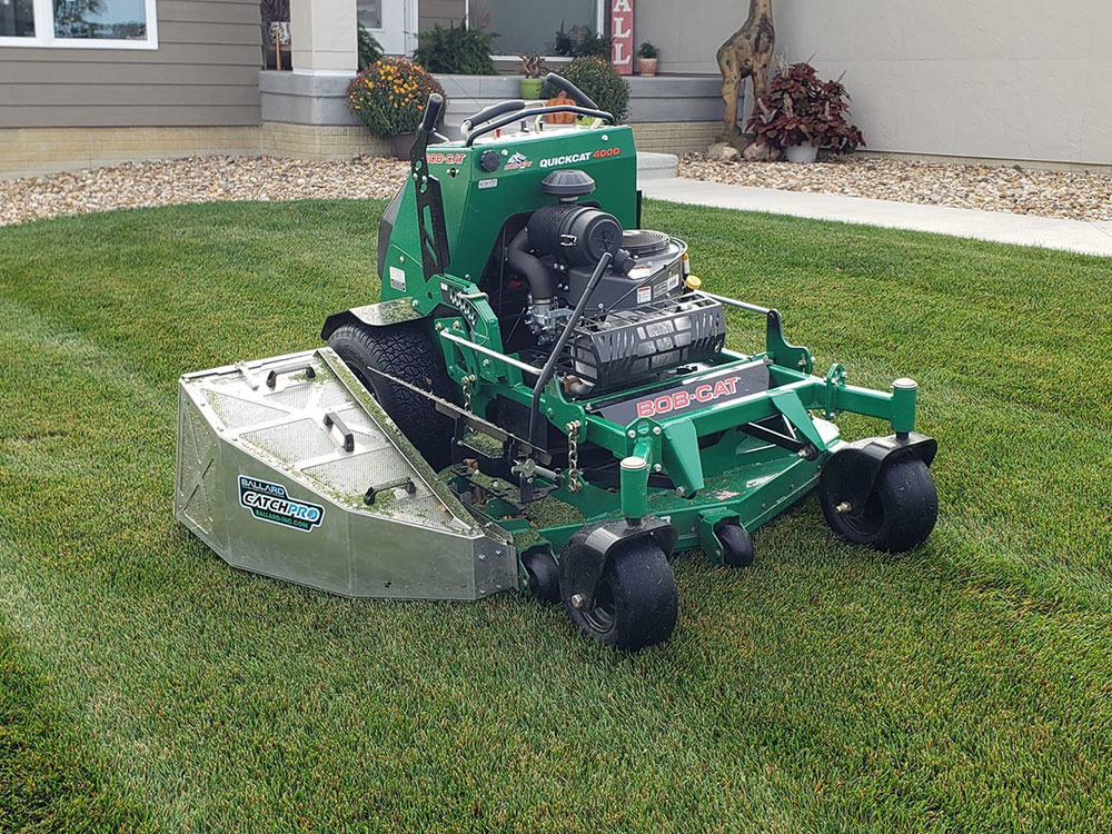 Lawn clearance clipping bagger