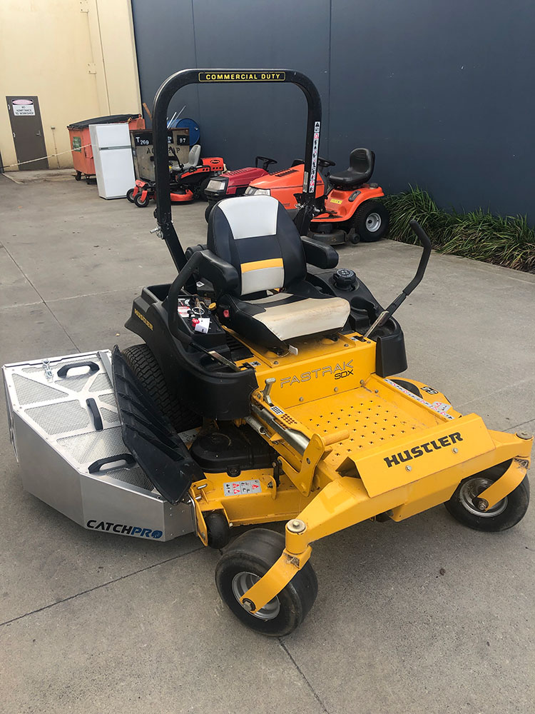 CatchPro Aluminum Mower Bagger with for Raptor Series image number null