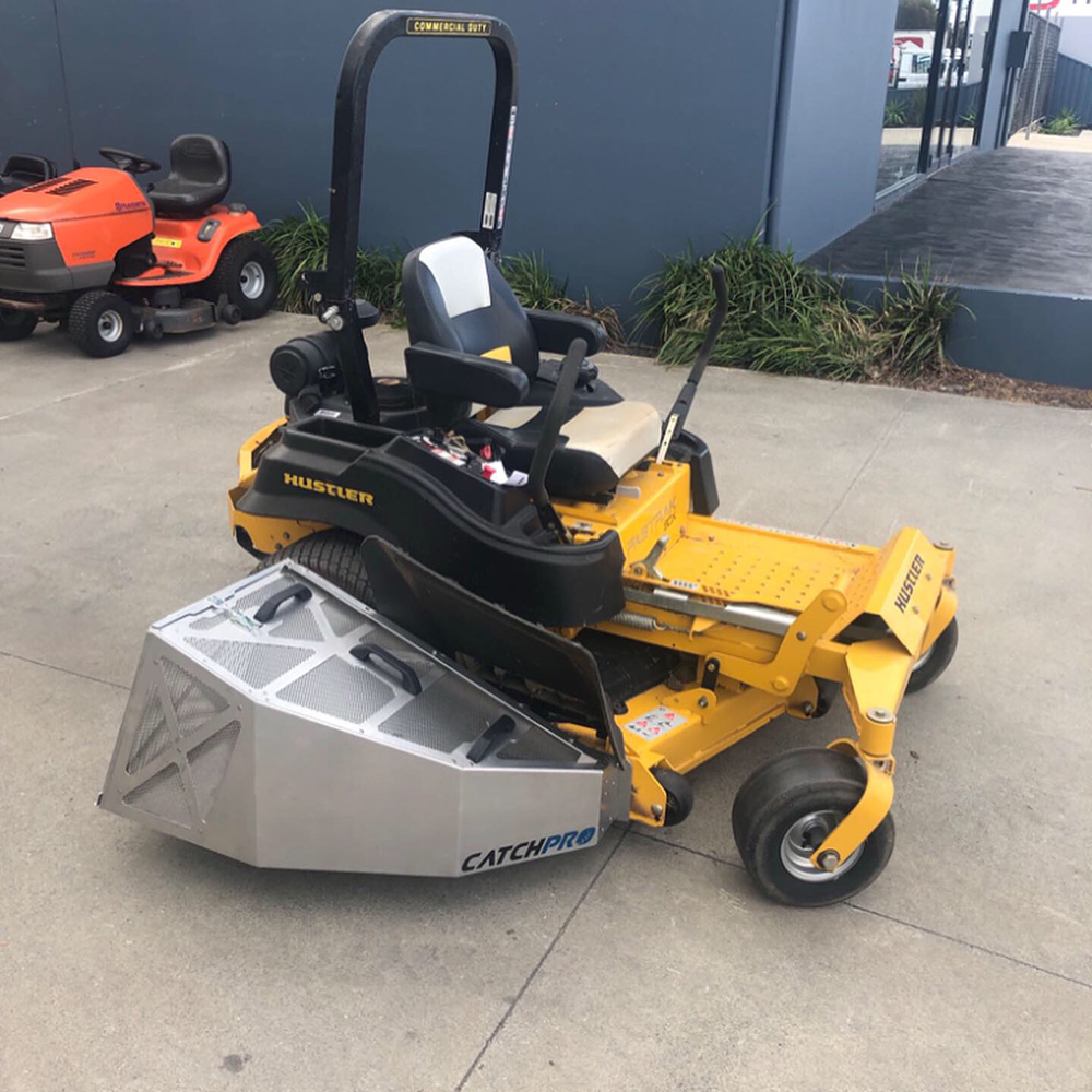 CatchPro Aluminum Mower Bagger with for Raptor Series image number null