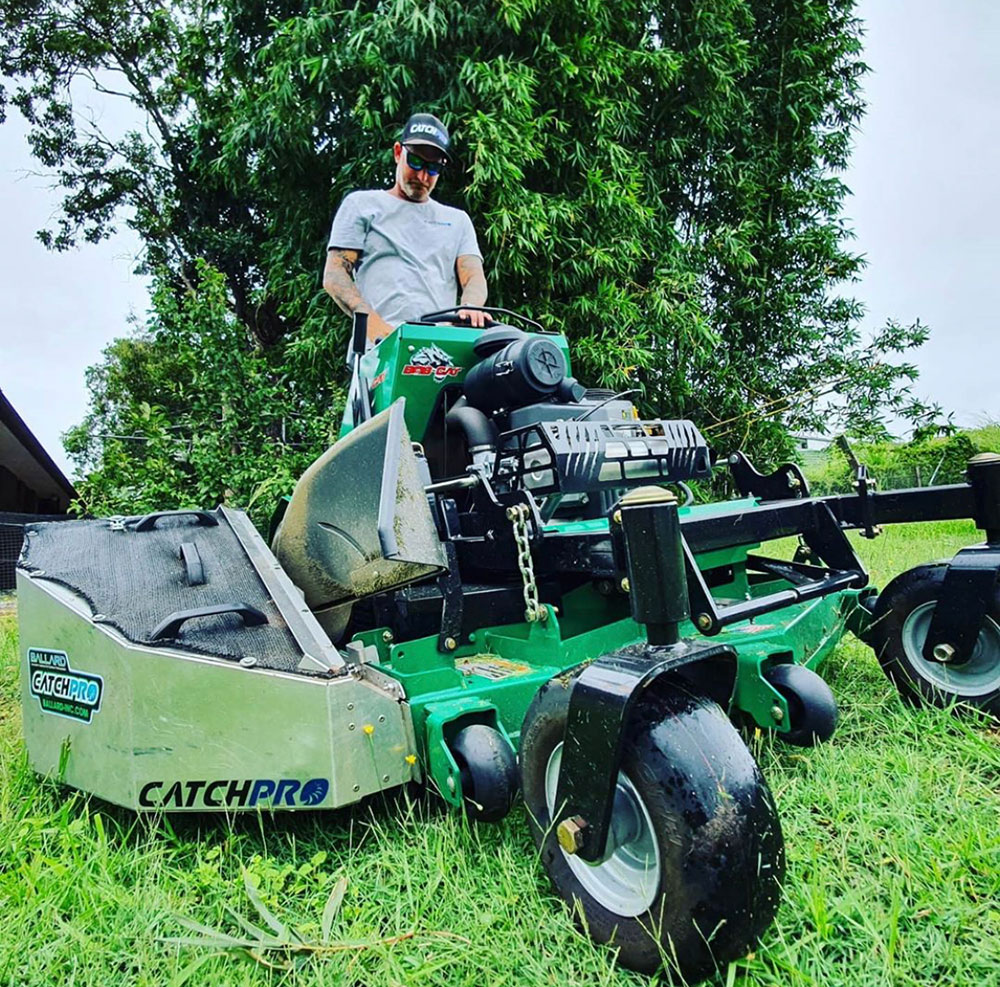 CatchPro Aluminum Mower Bagger with for Raptor Series image number null