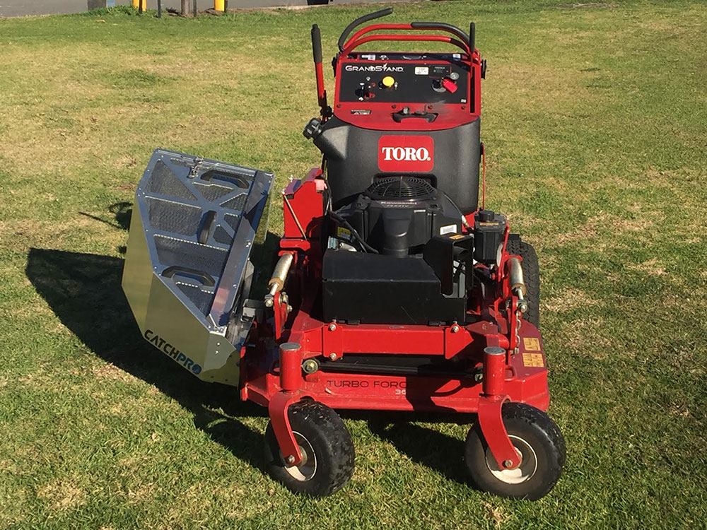 CatchPro Aluminum Mower Bagger with for Raptor Series image number null